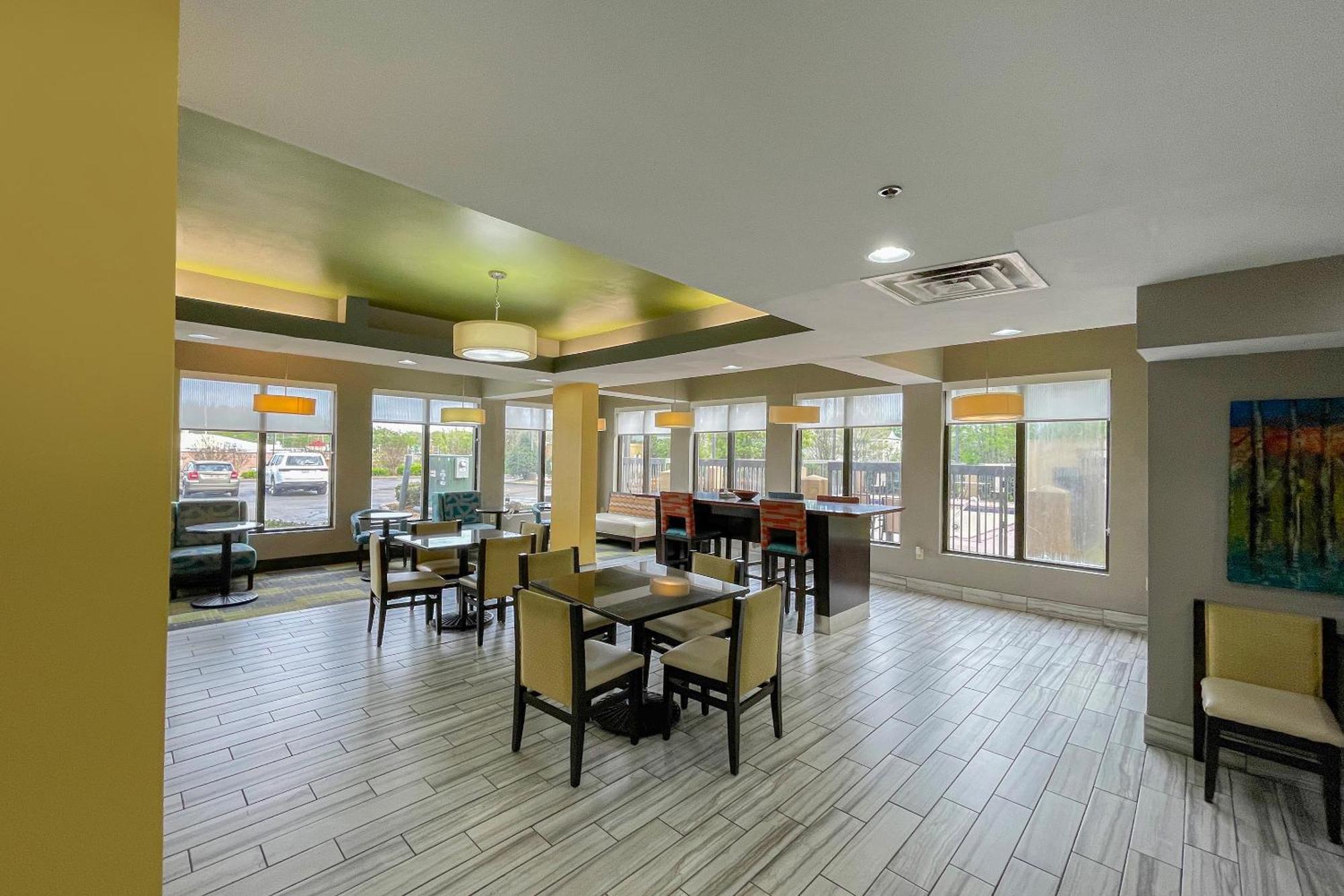 Oyo Townhouse Jackson - Ridgeland Hotel Buitenkant foto